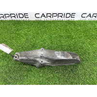 Кріплення подушки двигуна