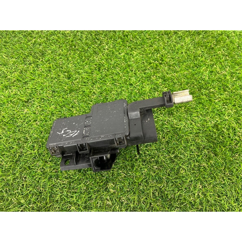 Блок предохранителей (электрика) BMW 7-series E65 N62B44 61138385164