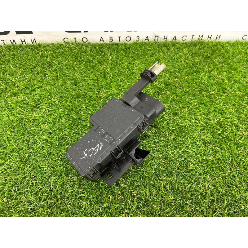 Блок предохранителей (электрика) BMW 7-series E65 N62B44 61138385164