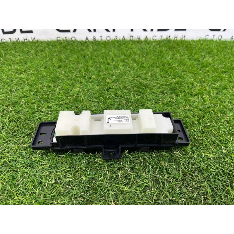 Панель управления климат-контролем (электрика / блок управления) Infiniti QX60 L50 2015 3.5 275113ja0a