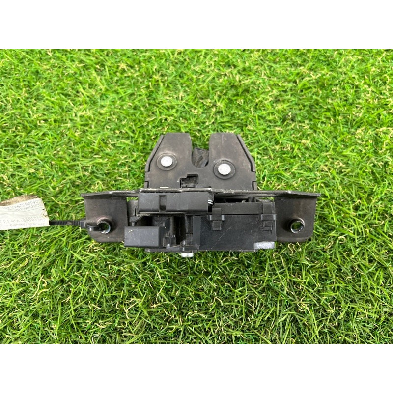 Замок багажника (кузов і елементи) CHEVROLET Volt 1 2012 1.4 13581023