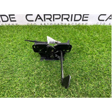 Замок капота