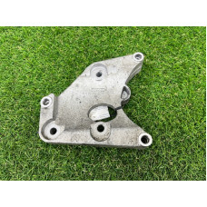 Кронштейн компрессора кондиционера