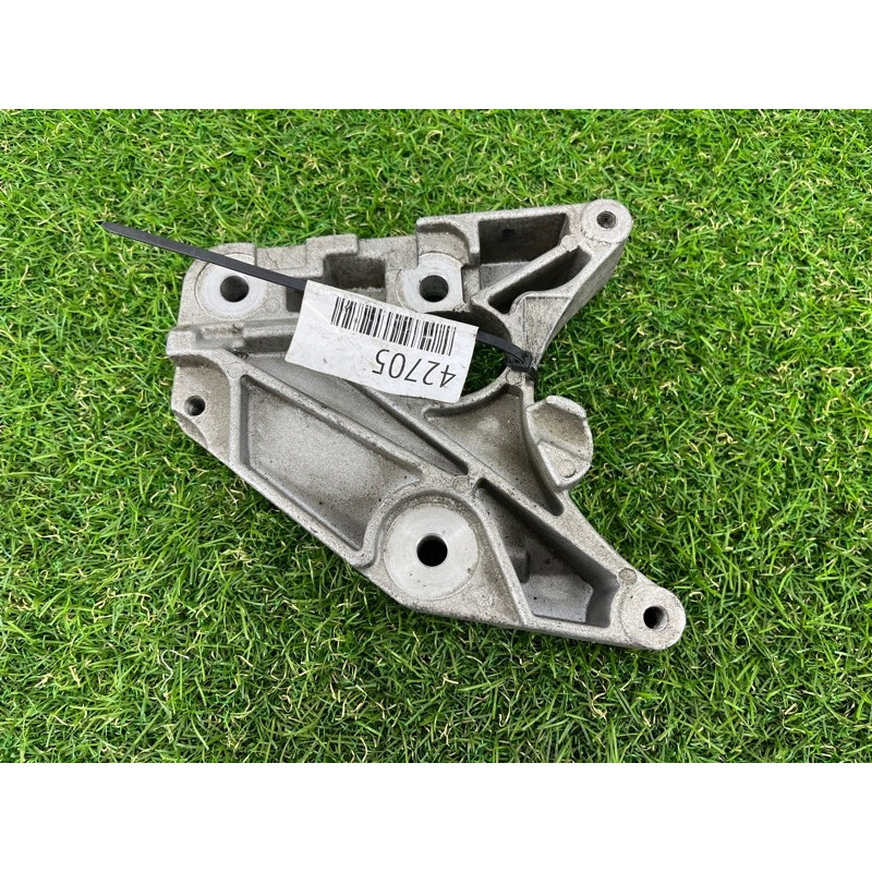 Кронштейн компрессора кондиционера (кронштейны двигателя) Ford Mustang MK6 fr3e19d624ca