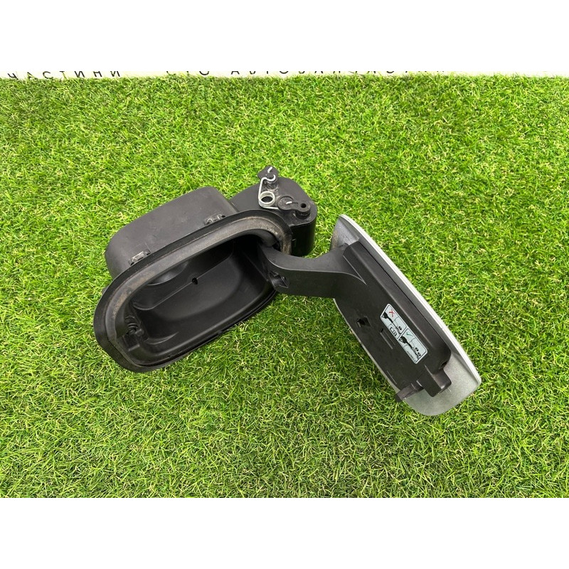 Лючок топливного бака (кузов и элементы) Chevrolet Malibu 9 23135978