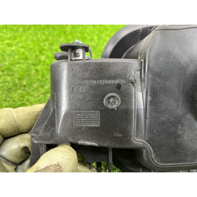 Лючок топливного бака (кузов и элементы) Chevrolet Malibu 9 23135978