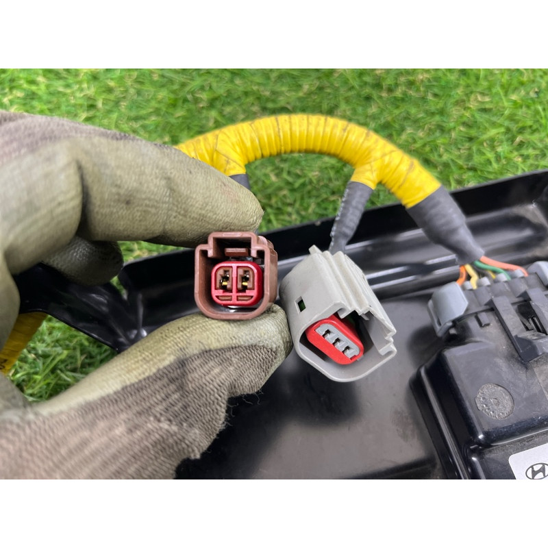 Датчик присутствия пассажира (электрика / датчики) Hyundai Tucson JM 2007 889502e000