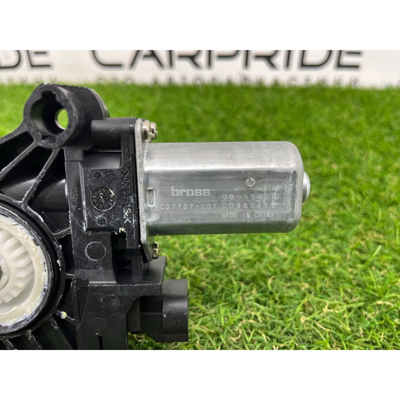 Мотор стеклоподъемника (электрика) Jeep Renegade BU 2020 2.4 68268766AA