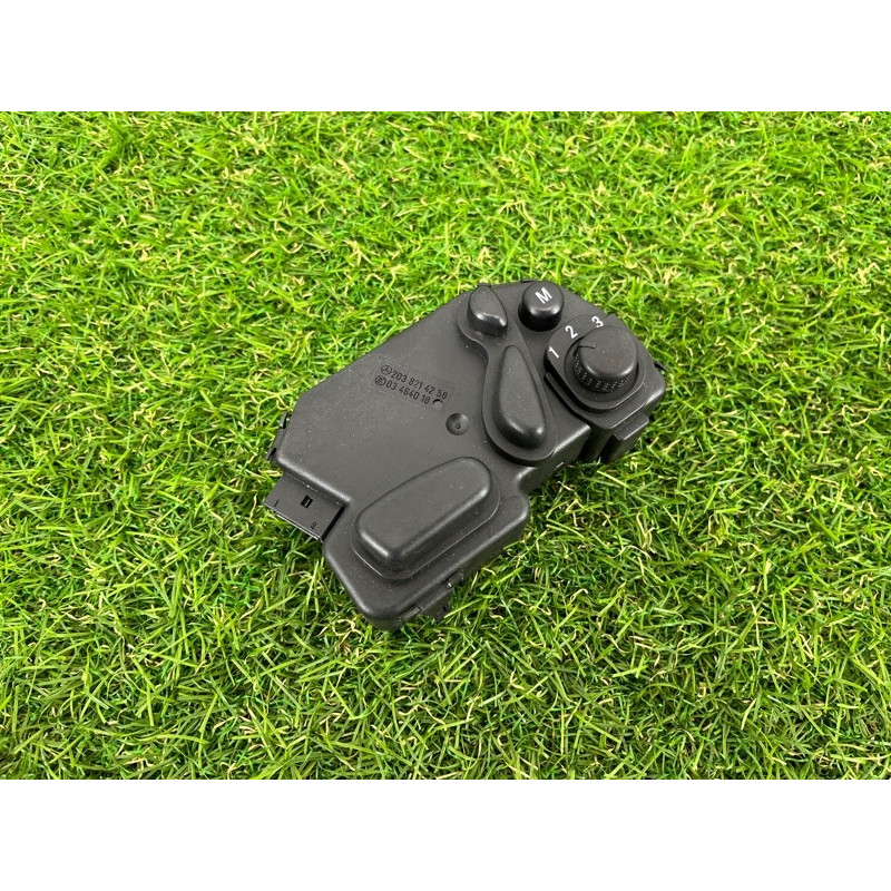 Кнопка регулировки сиденья (электрика / кнопки) Mercedes-Benz C-class W203 2007 3.0 a2038214258
