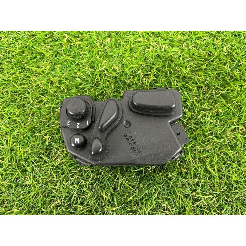 Кнопка регулировки сиденья (электрика / кнопки) Mercedes-Benz C-class W203 2007 3.0 a2038214258