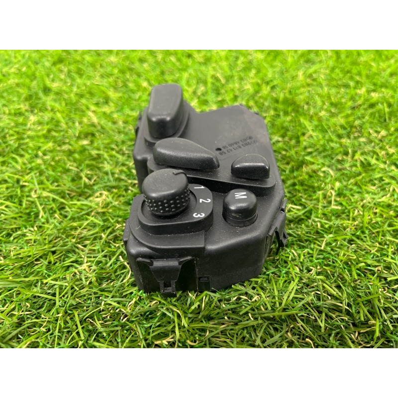 Кнопка регулировки сиденья (электрика / кнопки) Mercedes-Benz C-class W203 2007 3.0 a2038214258