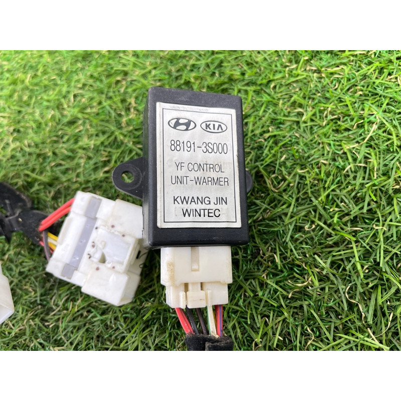Блок управління підігрівом сидіння (електрика / блок управління) Hyundai Sonata YF 2013 2.4 881913s000