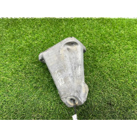 Кронштейн двигателя