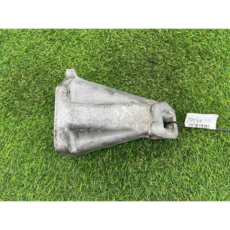 Кронштейн двигателя (кронштейны двигателя) BMW 5-series F10 2011 N63B44 22116777621