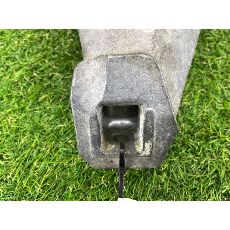 Кронштейн двигателя (кронштейны двигателя) BMW 5-series F10 2011 N63B44 22116777621