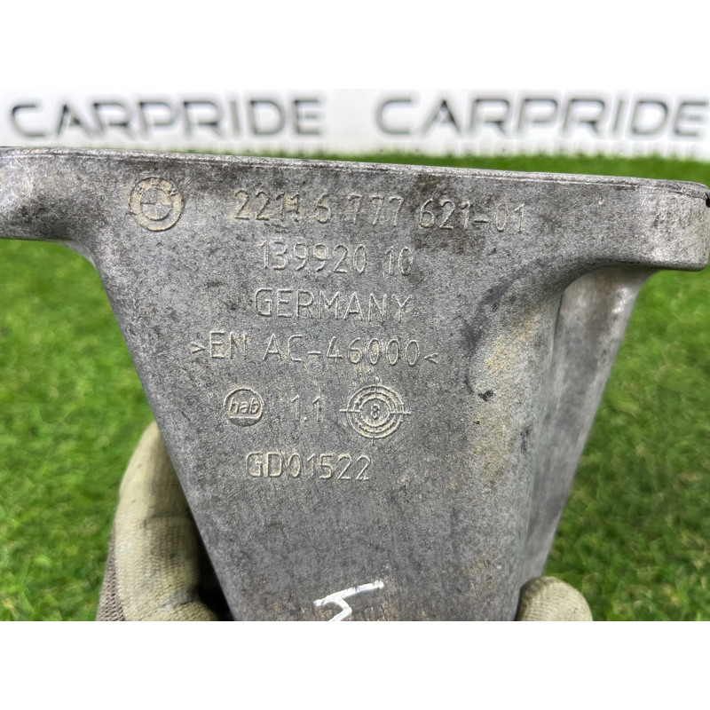 Кронштейн двигателя (кронштейны двигателя) BMW 5-series F10 2011 N63B44 22116777621