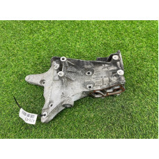 Кронштейн генератора