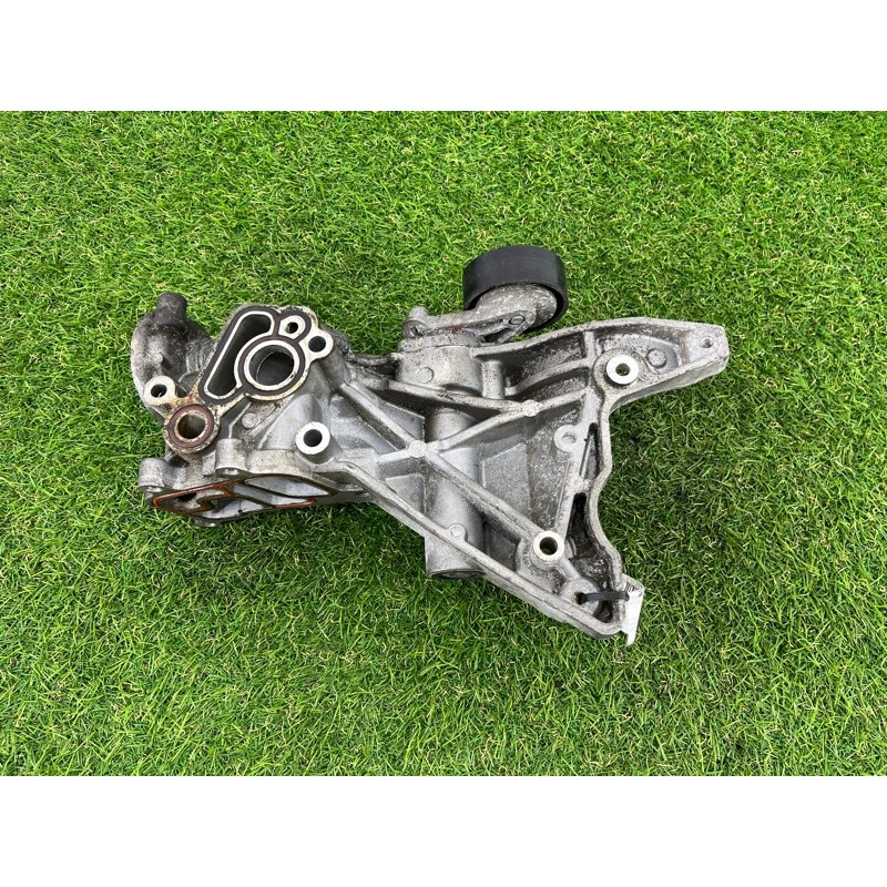 Кронштейн генератора (кронштейны двигателя) Volkswagen Tiguan 5N 2.0 06j903143ag