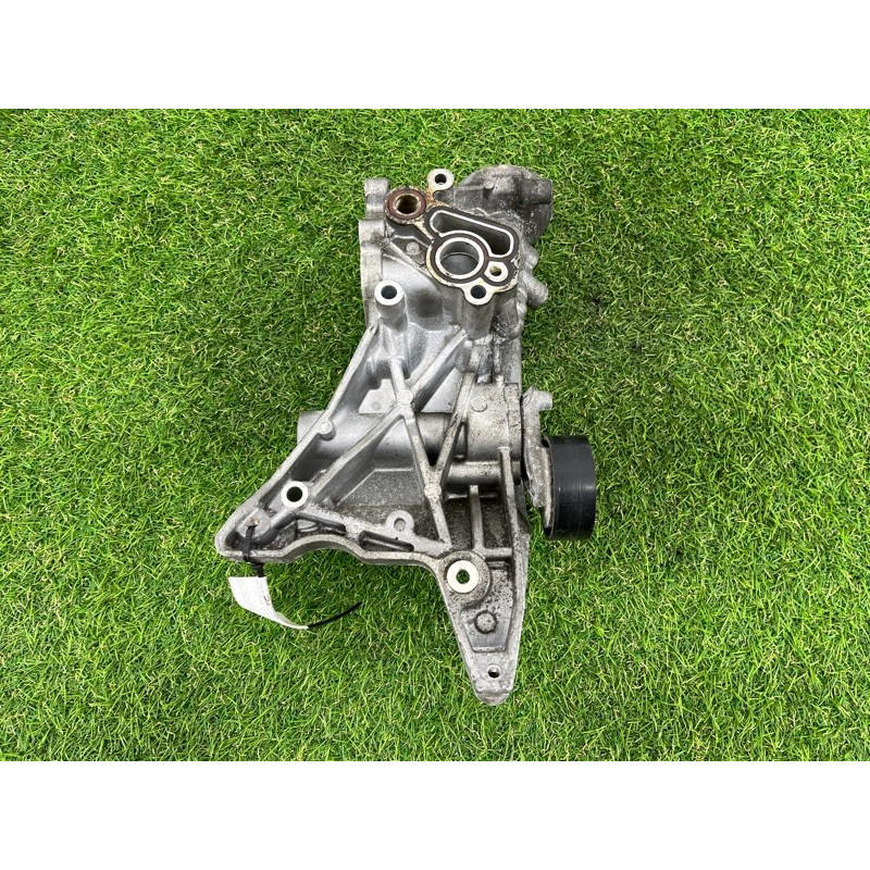 Кронштейн генератора (кронштейны двигателя) Volkswagen Tiguan 5N 2.0 06j903143ag