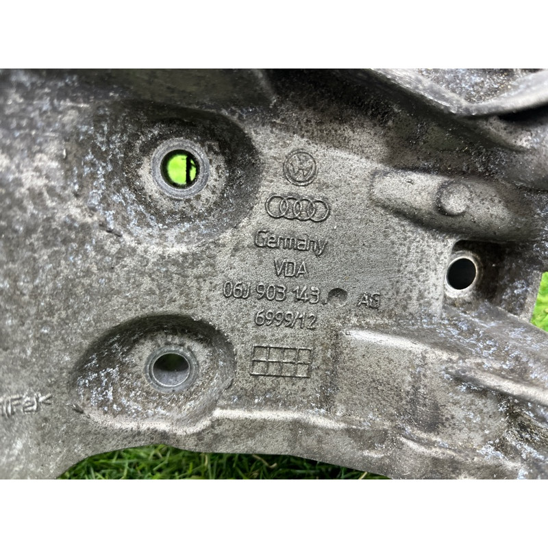 Кронштейн генератора (кронштейны двигателя) Volkswagen Tiguan 5N 2.0 06j903143ag