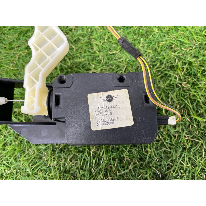 Привод лючка топливного бака (электрика) Mini Cooper R53 S R53 2006 1.6 51177152588