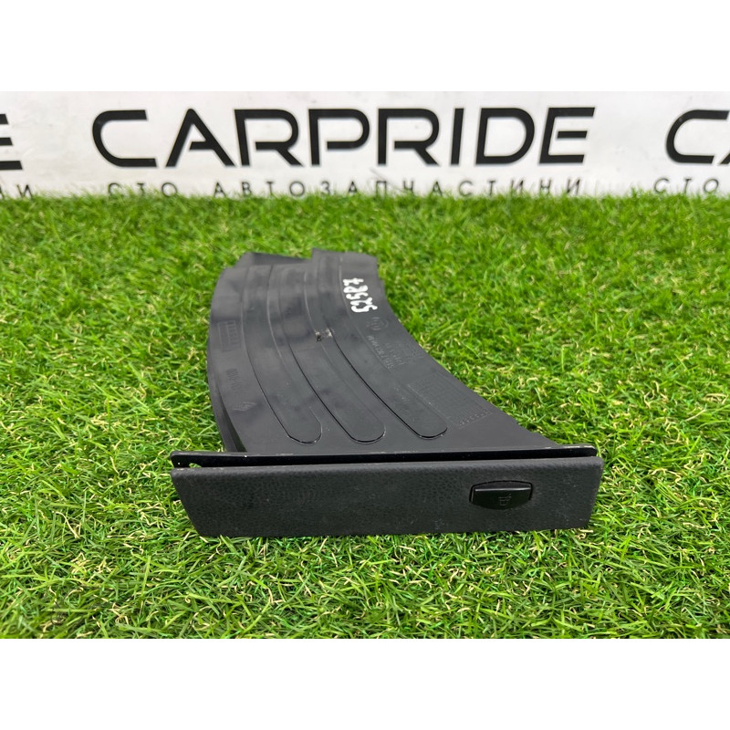 Подстаканник (салон) BMW 5-series E60 2005 N52B25 51457063104