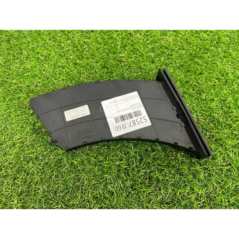 Подстаканник (салон) BMW 5-series E60 2005 N52B25 51457063104