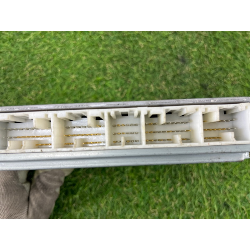 ЭБУ (электрика / блок управления) Toyota Camry XV20 8966106850