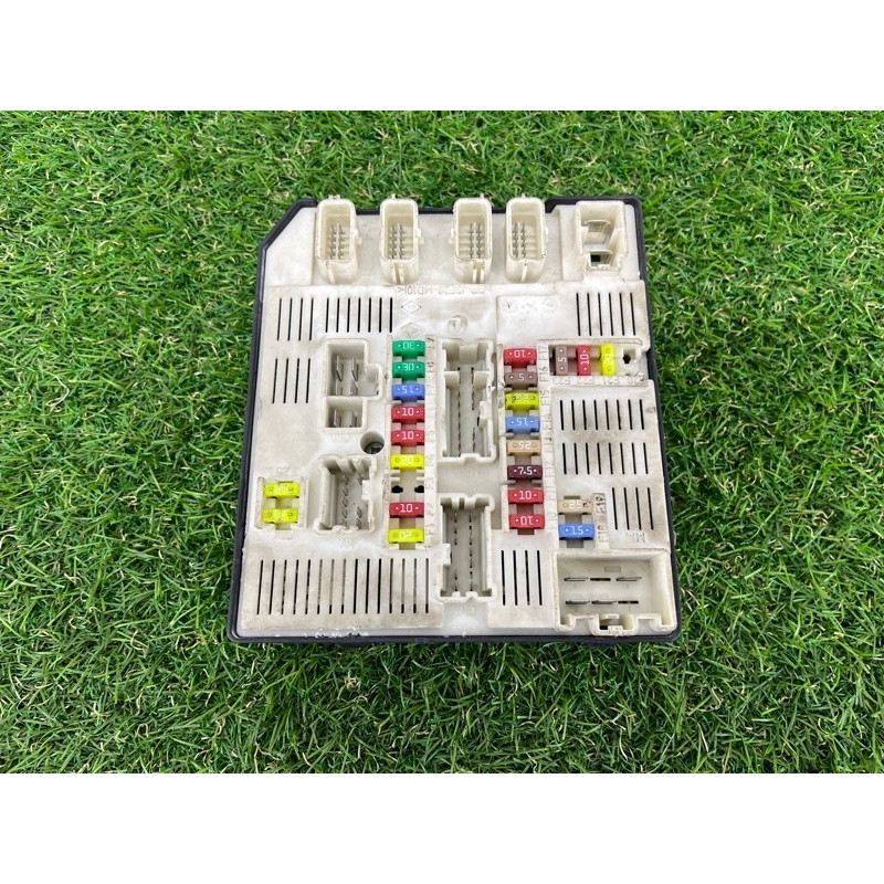 Блок предохранителей (электрика) Renault Megane 3 2009 1.5 284b60008r