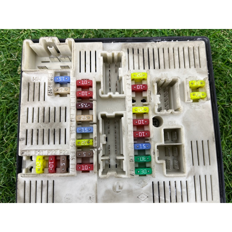 Блок предохранителей (электрика) Renault Megane 3 2009 1.5 284b60008r