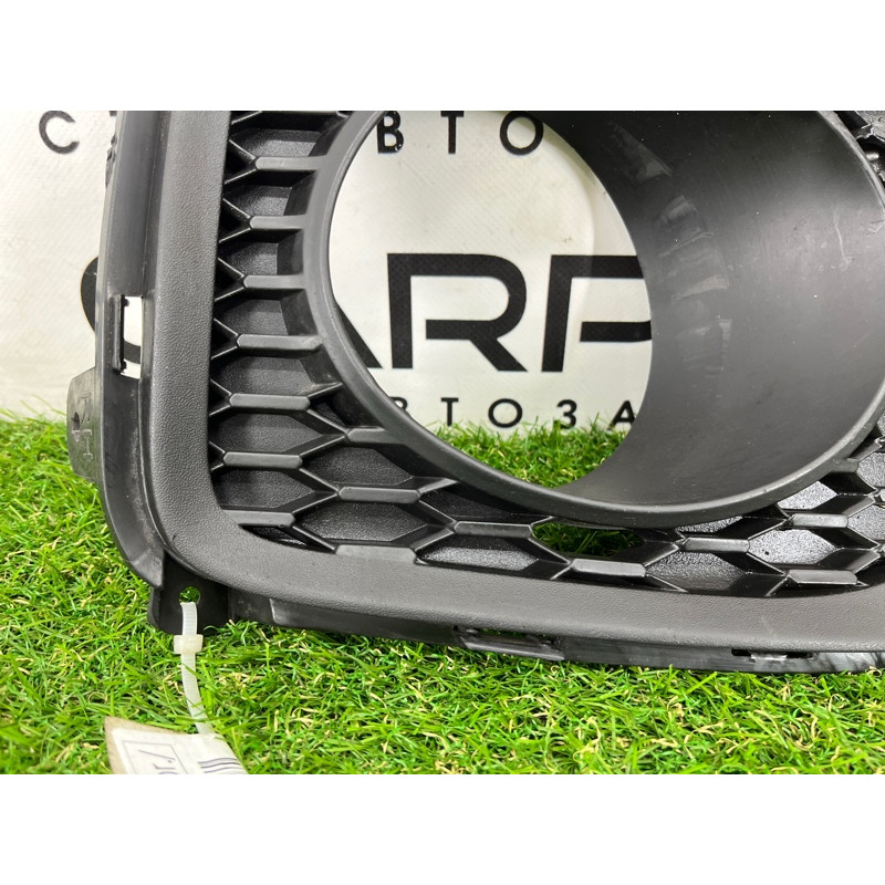 Решетка бампера (кузов и элементы) KIA Sorento UM 2013 2.4