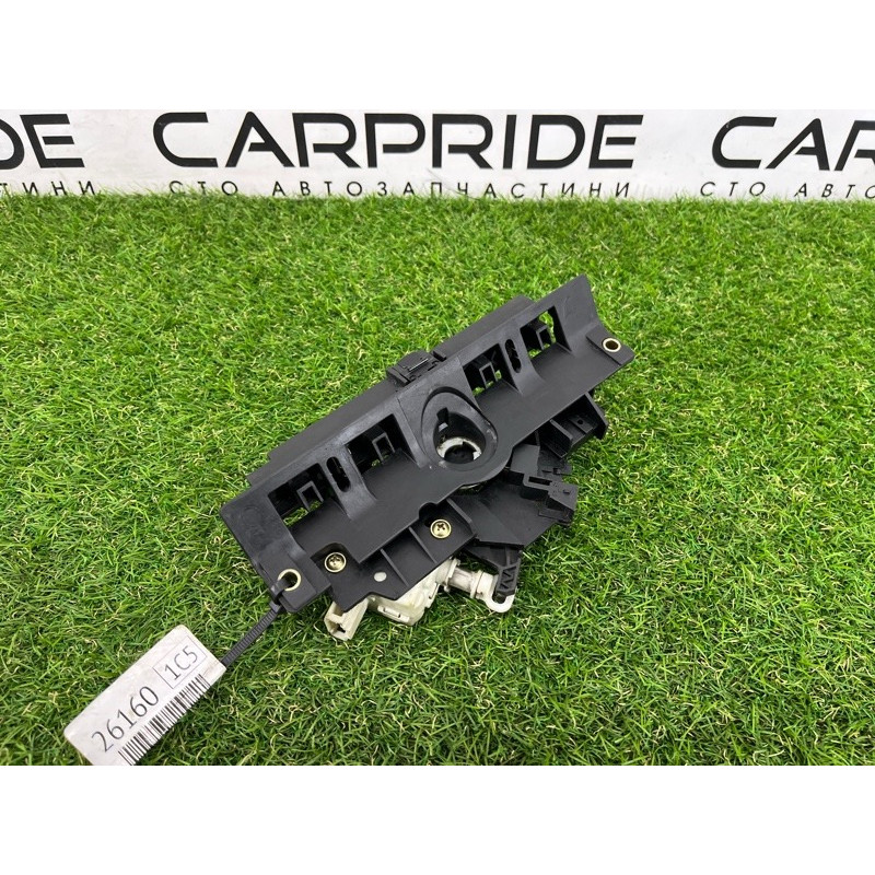 Замок багажника (кузов и элементы) AUDI A6 C5 2001 2.5 AKE 8D9827565h