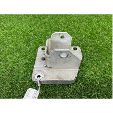 Кронштейн усилителя бампера