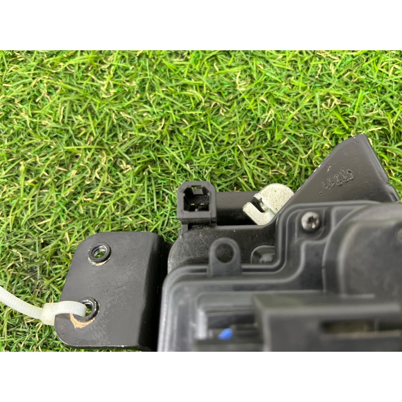 Замок багажника (кузов и элементы) Jeep Compass MK49 2011 2.4 4589111AE