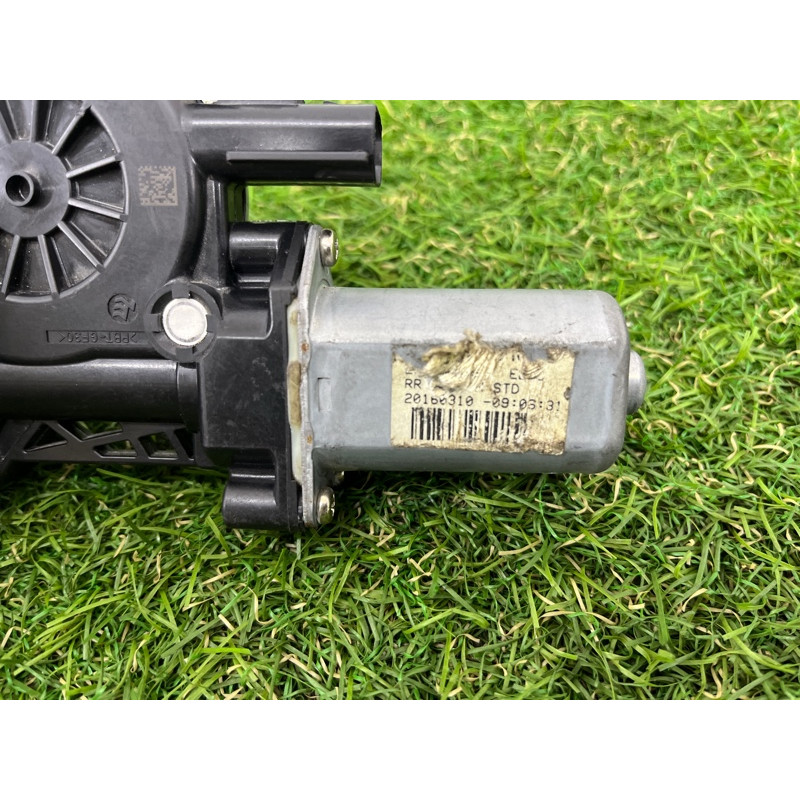 Мотор стеклоподъемника (электрика) Chevrolet Malibu 9 84198850