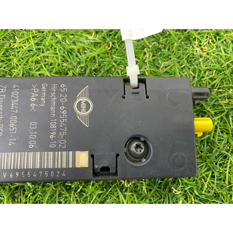 Усилитель антенны (электрика) Mini Cooper R53 S R53 2006 1.6 65206955475