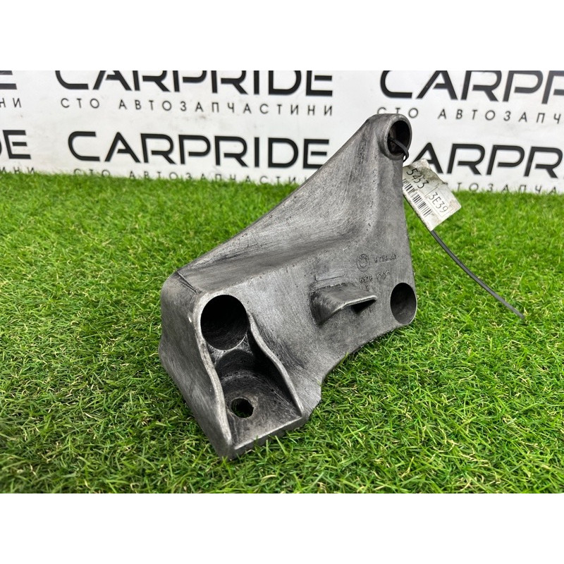 Кронштейн подушки двигателя (кронштейны двигателя) BMW 5-series E39 2001 M57d30 22 11 6 750 441