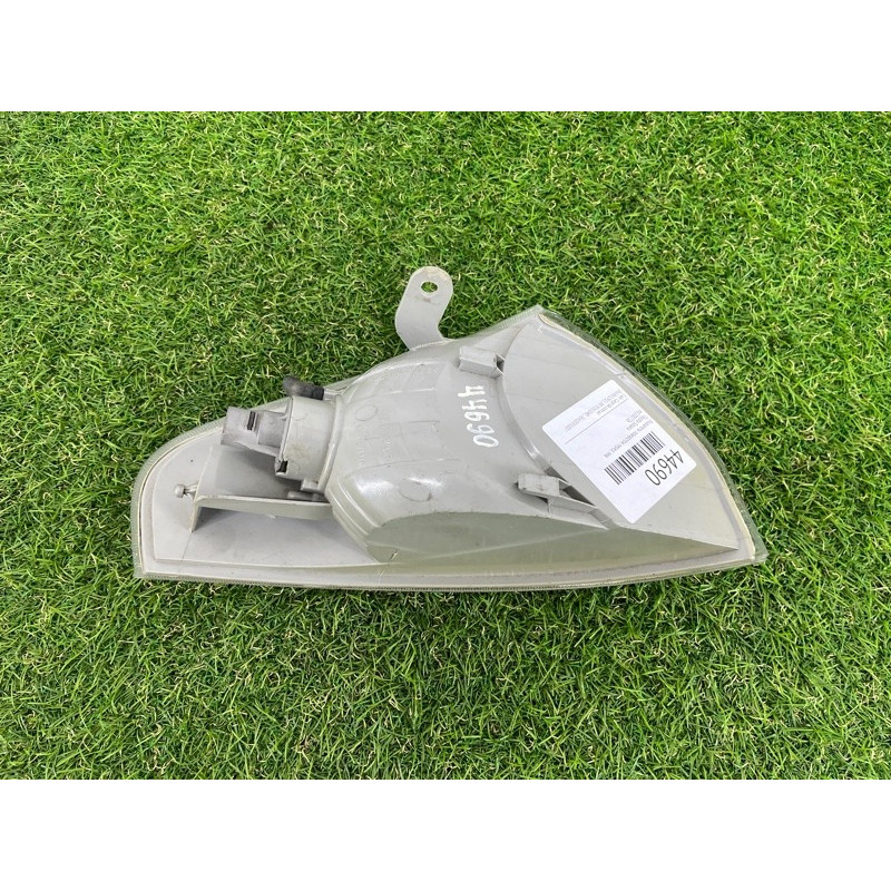 Указатель поворотов (оптика) Mazda 626 USA 2001 GG2A51070B