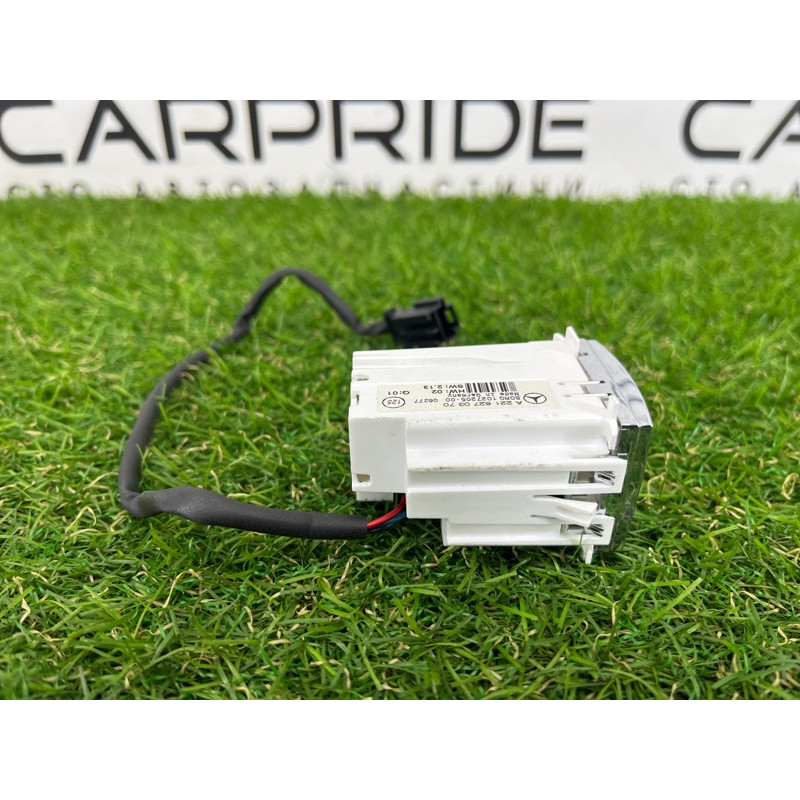 Часы (электрика) Mercedes-Benz S-class W221 a2218270370