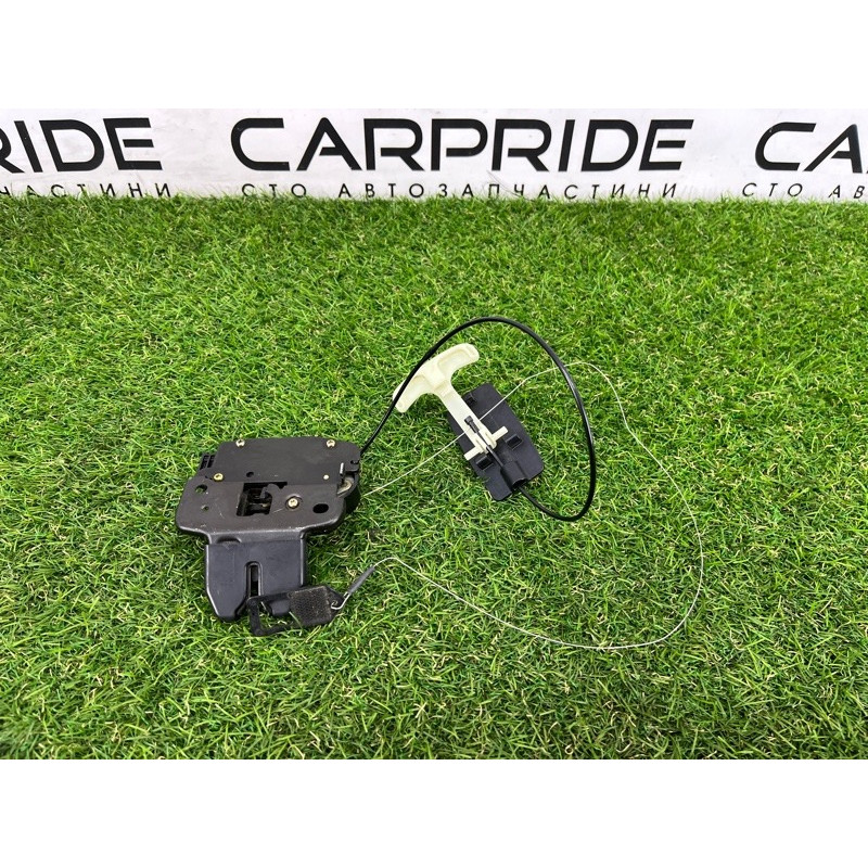 Замок багажника (кузов и элементы) Infiniti G35 V35 84630AL500