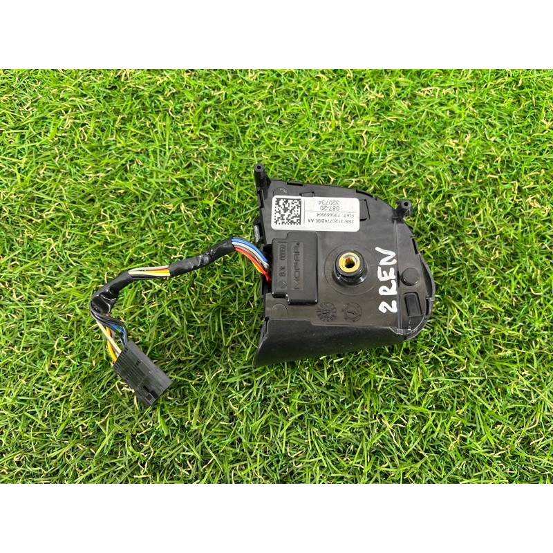 Кнопки руля (электрика / кнопки) Jeep Renegade BU 2020 2.4 5UX06LS5AA