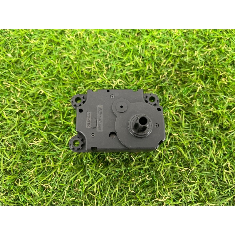 Привод заслонки отопителя (отопление и кондиционирование) Cadillac Xt5 1 2016 3.6 fy659001