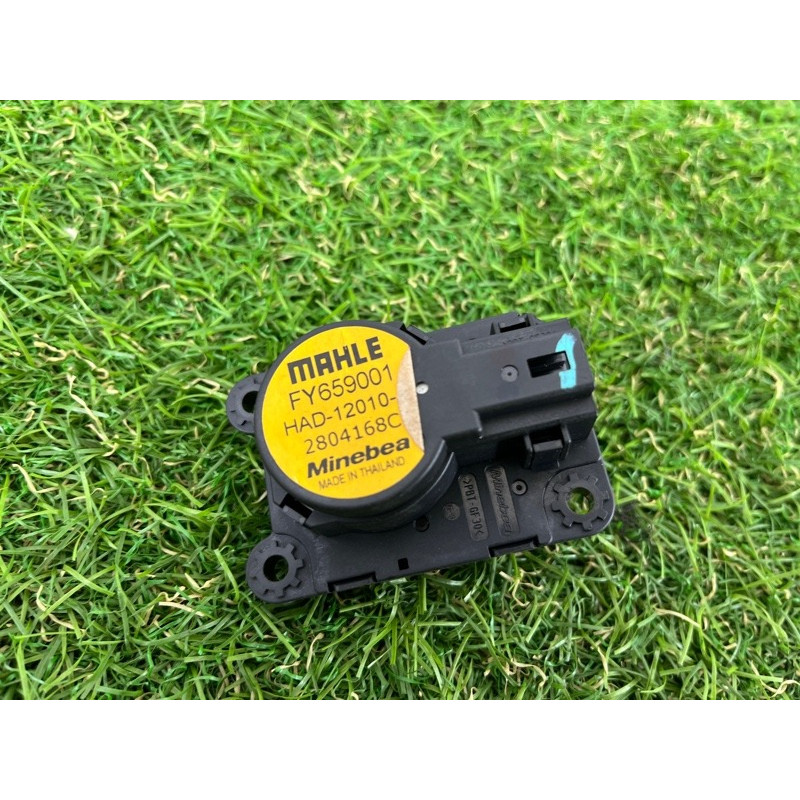 Привод заслонки отопителя (отопление и кондиционирование) Cadillac Xt5 1 2016 3.6 fy659001