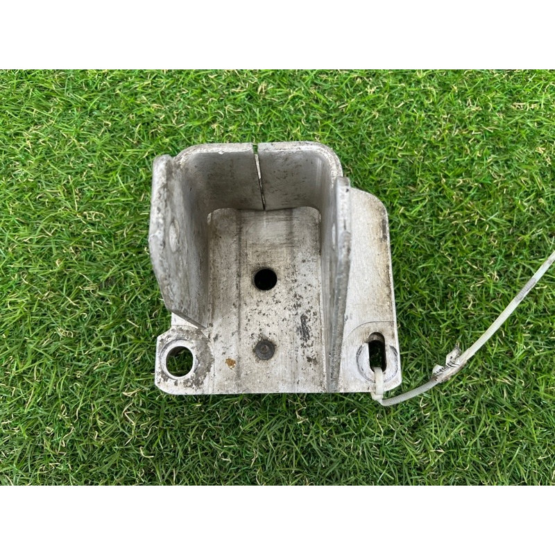 Кронштейн усилителя бампера (стекла и зеркала) Renault Megane 2 2004 1.9 DCI 8200010163