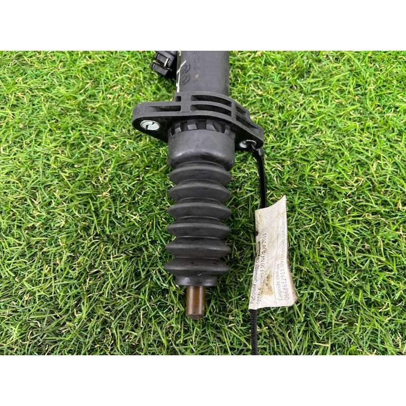 Робочий циліндр зчеплення (трансмісія) BMW 3-series F30 2013 N47D20 21526795711