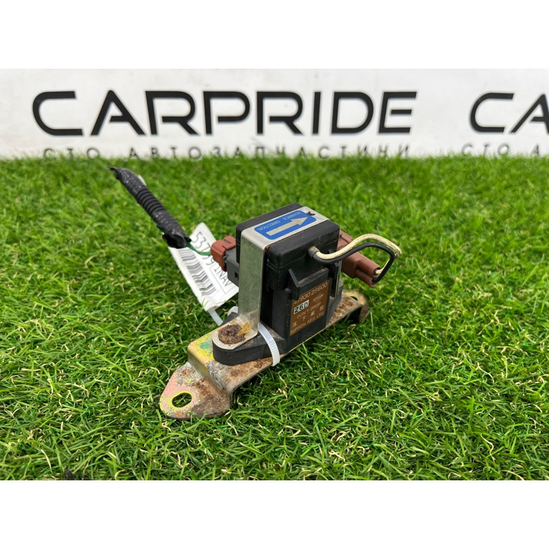 Датчик удара (электрика / датчики) Nissan Navara D22 2004 2.5 479302s600