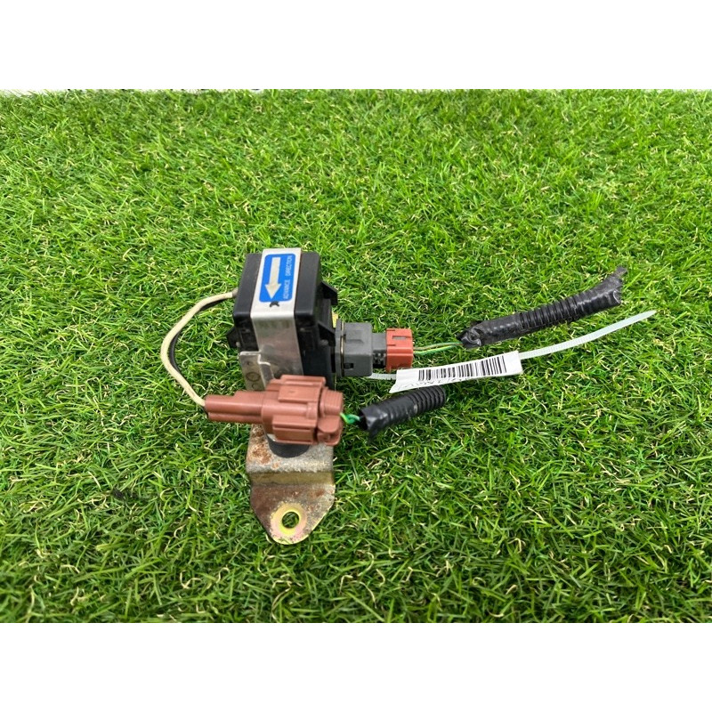 Датчик удара (электрика / датчики) Nissan Navara D22 2004 2.5 479302s600