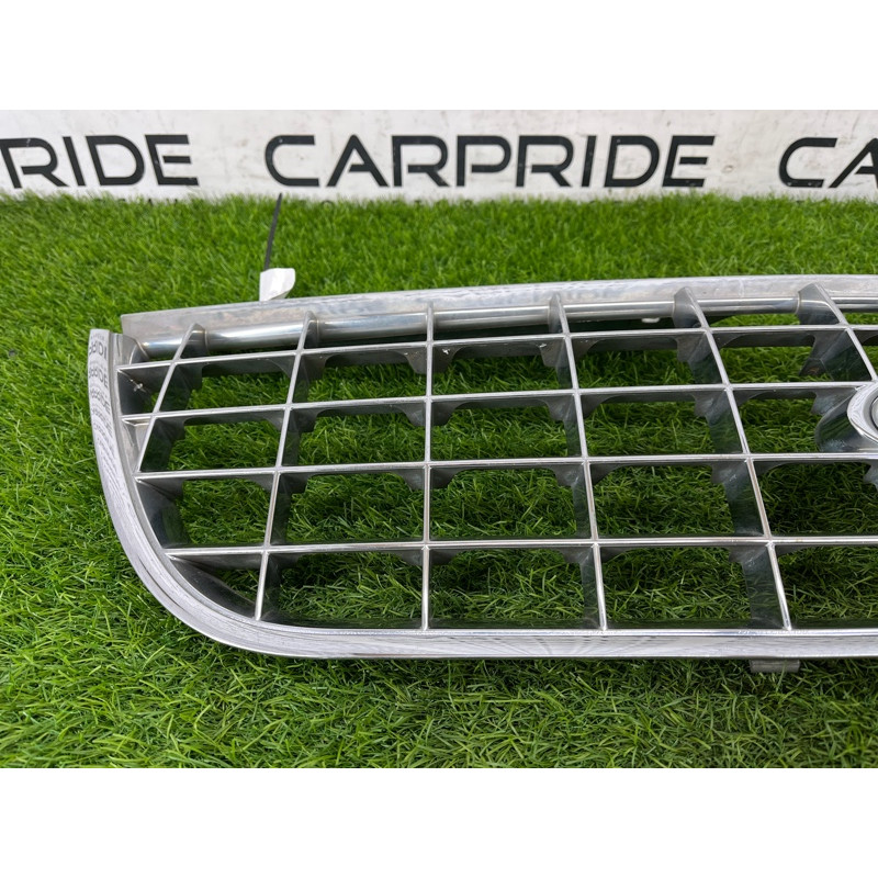 Решетка радиатора (наружные элементы кузова) FORD Explorer MK5 2017 3.7 3l248200b