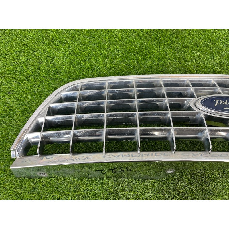 Решетка радиатора (наружные элементы кузова) FORD Explorer MK5 2017 3.7 3l248200b