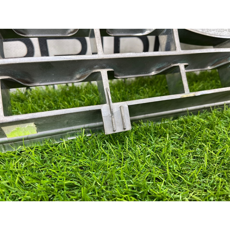 Решетка радиатора (наружные элементы кузова) FORD Explorer MK5 2017 3.7 3l248200b